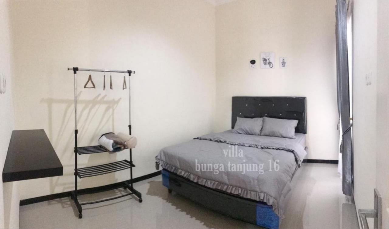Villa Syariah Bunga Tanjung 16 Batu  Extérieur photo