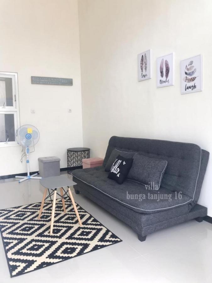 Villa Syariah Bunga Tanjung 16 Batu  Extérieur photo